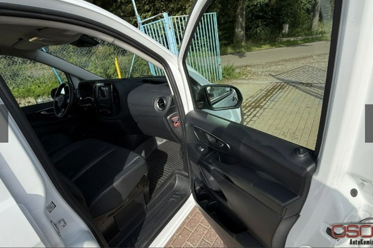 Mercedes Vito BRYGADÓWK 6 OS. EXTRA LONG BOGATO WYPOSAŻONY 33 TYS KM GWARANCJA 1.R zdjęcie 12