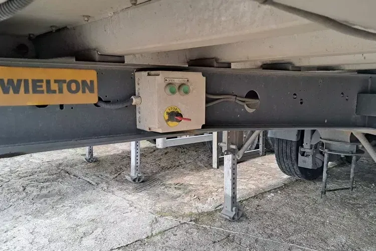 Wielton NW-3 / waga 6.2t / poj. 38m3 / elek. dach / Teflon / 30 naczep r.2022 zdjęcie 15