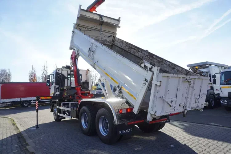 Renault C380 E6 6x4 / HDS Fassi F135 2700 MTH / Zasięg 8 m / 5.6 t udźwig / Wywrotka 3-stronna / Hydroburta zdjęcie 10