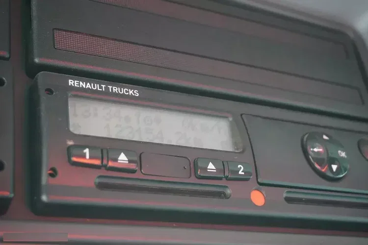 Renault K380 6×4 / HDS 7.85 t / Fassi F175 / 120 tys. km / wywrotka 2-stronna / 18 EPAL zdjęcie 2