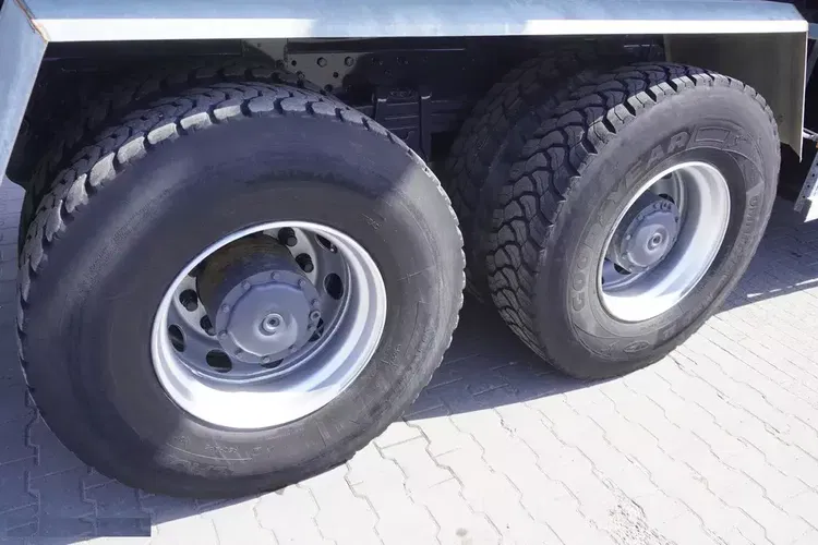 Mercedes Actros 2641 6x4/ HDS / Wywrot / 110 tys.km zdjęcie 19