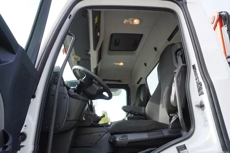 Mercedes Antos 2540 / Burtowy 15 EPAL / HDS Fassi F165 / 6.1 t / Zasięg 8 m / pilot / rotator / 1600 MTH / oś skrętna zdjęcie 21