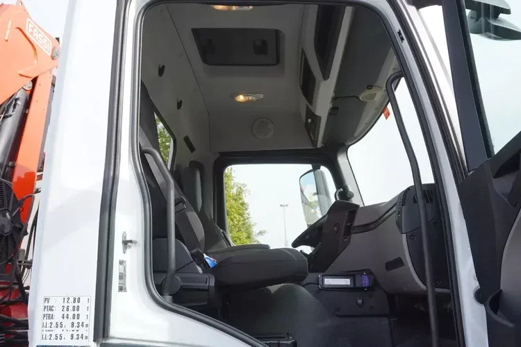 Mercedes Antos 2540 / Burtowy 15 EPAL / HDS Fassi F165 / 6.1 t / Zasięg 8 m / pilot / rotator / 1600 MTH / oś skrętna zdjęcie 29