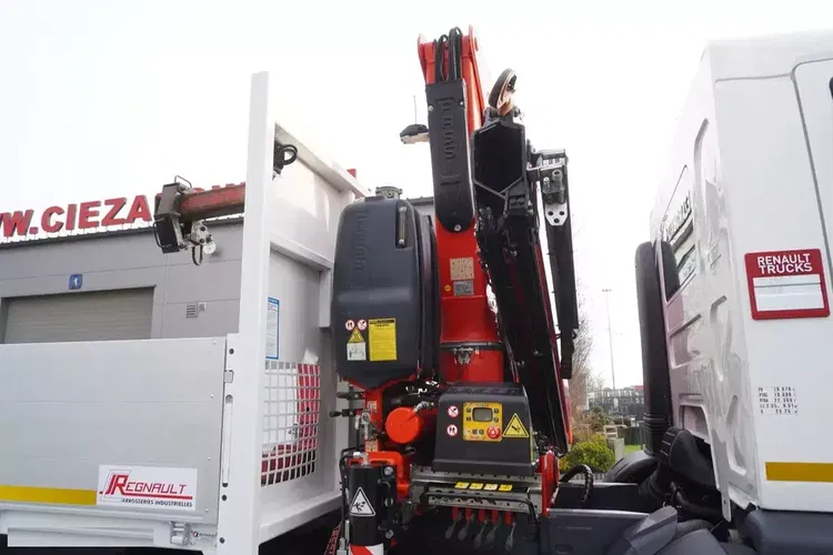 Renault C280 DTI 8 / HDS Fassi 5.6 t / Zasięg 8 m / Platforma 15 EPAL zdjęcie 29