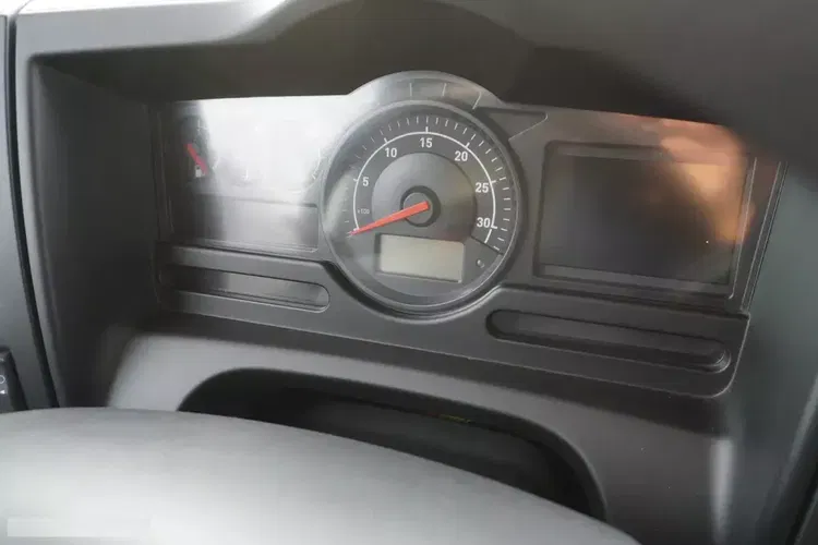 Renault C280 DTI 8 / HDS Fassi 5.6 t / Zasięg 8 m / Platforma 15 EPAL zdjęcie 51