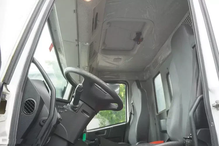 Iveco Stralis 19.310 E6 / Platforma 19 EPAL / Fassi F135 / 225 MTH / 5.7 t zdjęcie 37