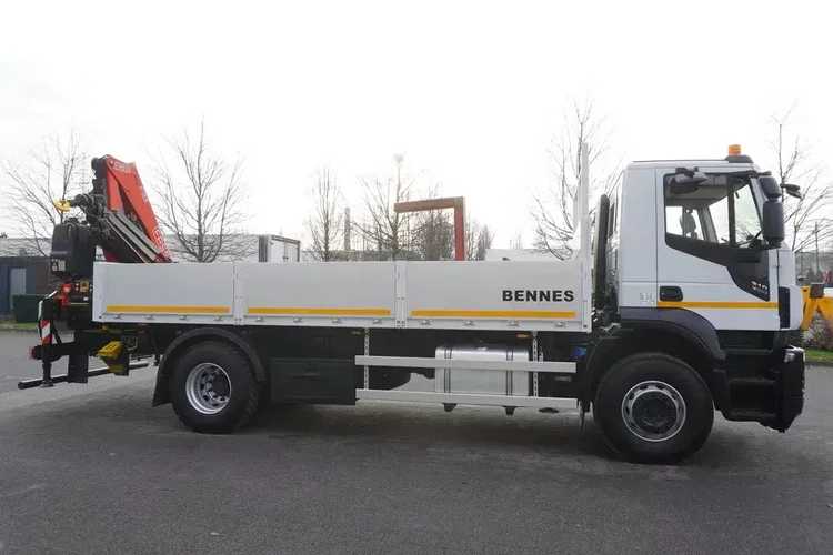 Iveco Stralis X-Way 310 4x2 E6 / dźwig Fassi F155 / 670 MTH / Pilot / Rotator / 130 tys. km zdjęcie 23