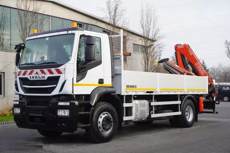 Iveco Stralis X-Way 310 4x2 E6 / dźwig Fassi F155 / 670 MTH / Pilot / Rotator / 130 tys. km zdjęcie 3