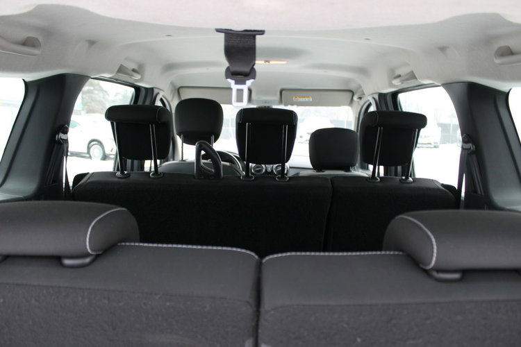 Dacia Lodgy Stepway netto 42 195 PLN Comfort Blue dCi 115 7-os zdjęcie 13