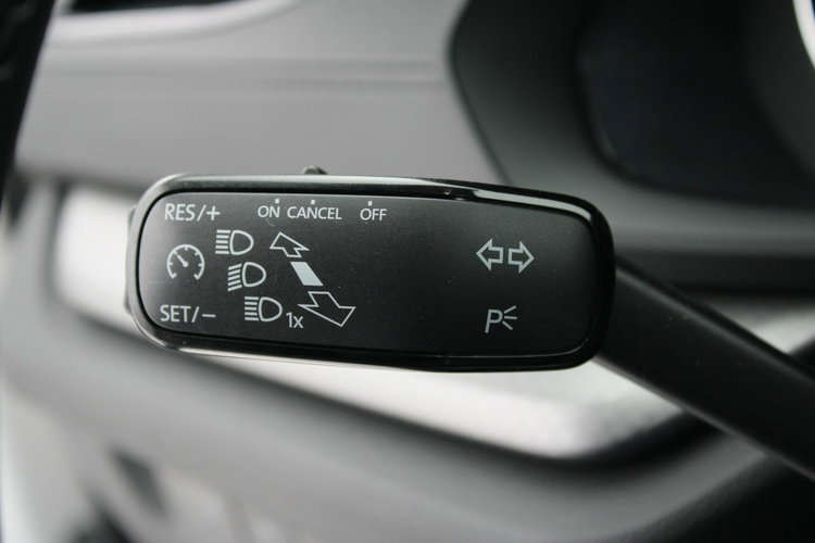 Skoda Octavia AMBITION F-vat LED Salon Polska netto 51 951 PLN Gwarancja zdjęcie 20