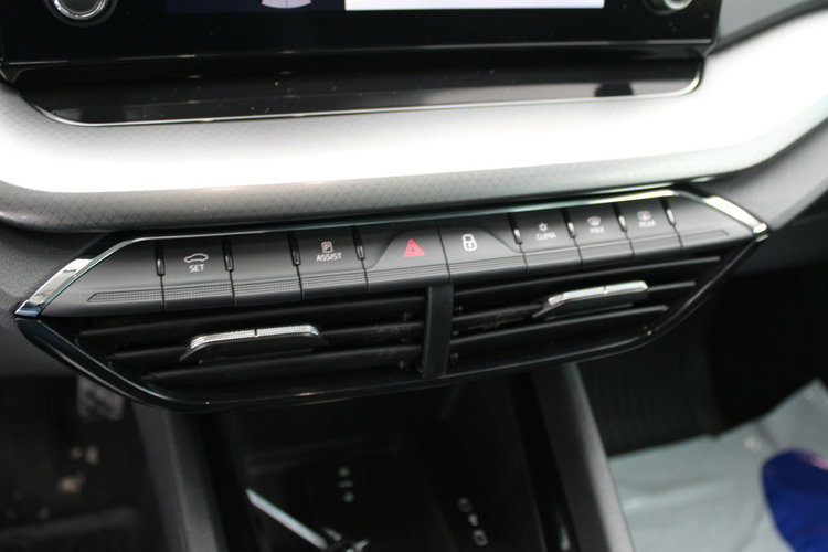 Skoda Octavia AMBITION F-vat LED Salon Polska netto 51 951 PLN Gwarancja zdjęcie 24