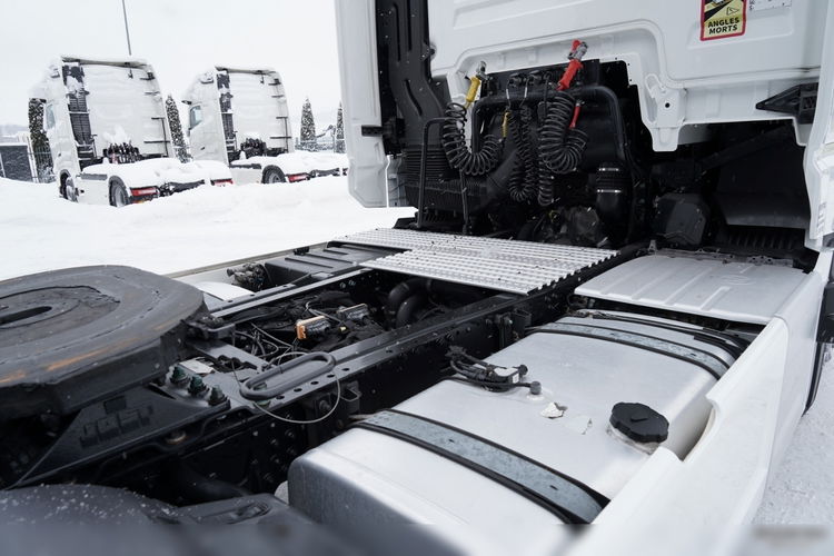 MAN TGX 18.510 / GM / RETARDER /  KLIMA POSTOJOWA / NAVI  zdjęcie 15