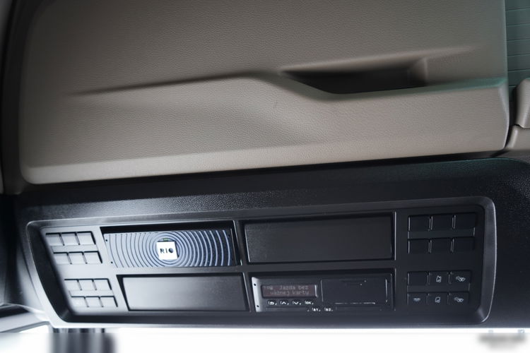 MAN TGX 18.510 / GM / RETARDER /  KLIMA POSTOJOWA / NAVI  zdjęcie 33