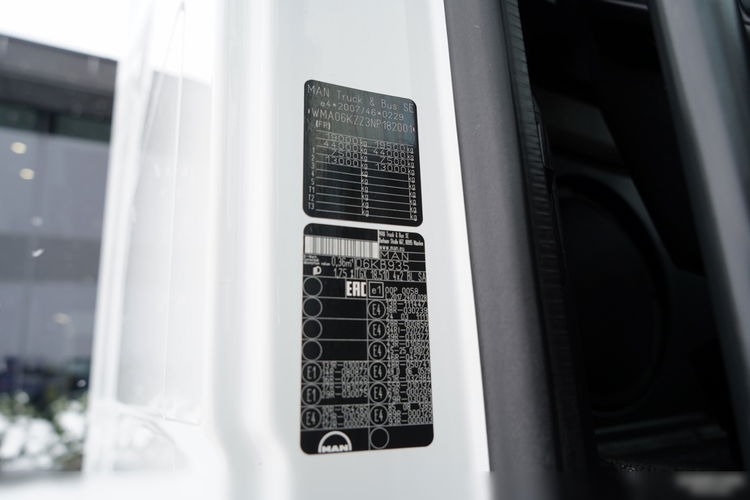 MAN TGX 18.510 / GM / RETARDER /  KLIMA POSTOJOWA / NAVI  zdjęcie 38