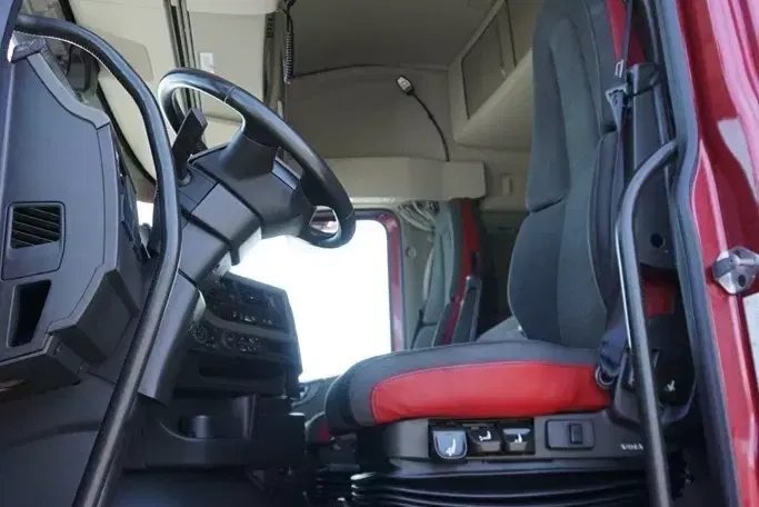 Volvo FH / 500 / EURO 6 / ACC / I -COOL / GLOBETROTTER zdjęcie 7