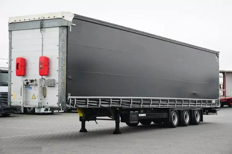 Schmitz Cargobull FIRANKA / MEGA / MULTI LOCK / XL zdjęcie 1