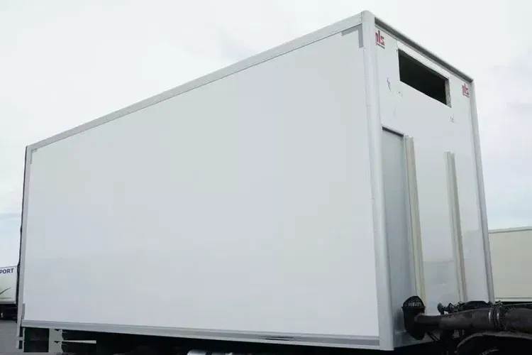 Mercedes PLS / ZABUDOWA / CHŁODNIA / DŁ. 7,3 M / OTWIERANY BOK zdjęcie 2