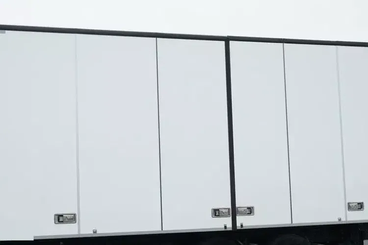 Mercedes PLS / ZABUDOWA / CHŁODNIA / DŁ. 7,3 M / OTWIERANY BOK zdjęcie 3