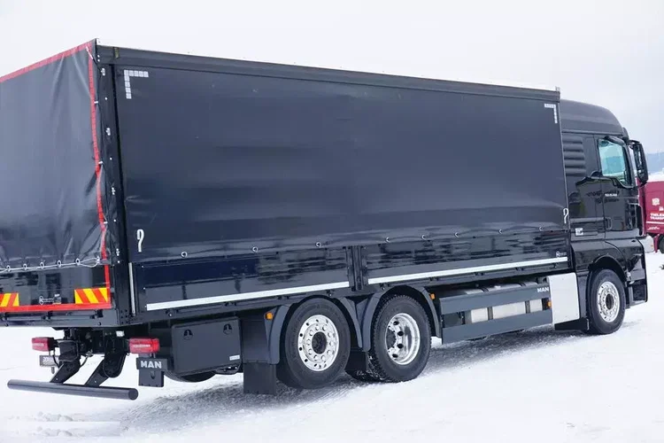 MAN / TGX / 26.460 / E 6 / BURTO-FIRANKA / 18 PALET / OS SKRĘTNA / RETARDER / ŁAD. 15 435 KG zdjęcie 31