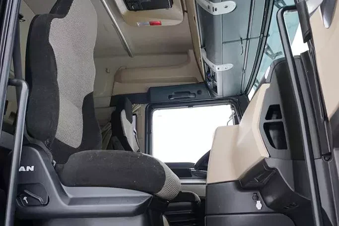 MAN / TGX / 26.460 / E 6 / BURTO-FIRANKA / 18 PALET / OS SKRĘTNA / RETARDER / ŁAD. 15 435 KG zdjęcie 8