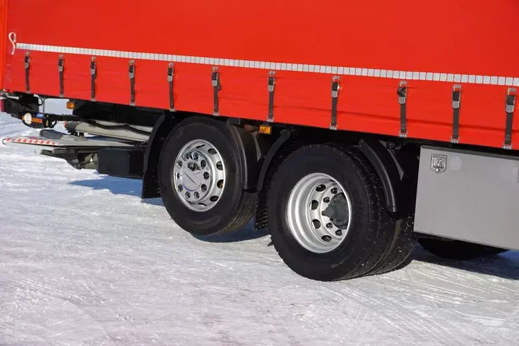 Scania P 280 / ACC / E 6 / FIRANKA + WINDA / 20 PALET / DŁ. 8.2 M / OŚ SKRĘTNA zdjęcie 26