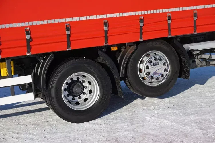 Scania P 280 / ACC / E 6 / FIRANKA + WINDA / 20 PALET / DŁ. 8.2 M / OŚ SKRĘTNA zdjęcie 31