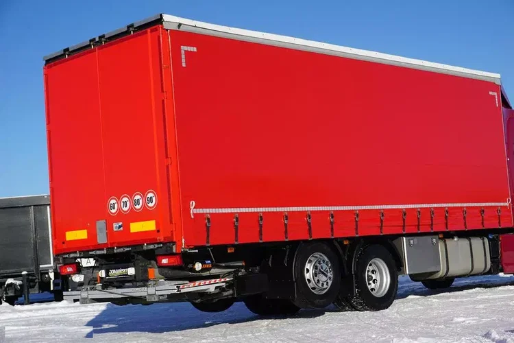 Scania P 280 / ACC / E 6 / FIRANKA + WINDA / 20 PALET / DŁ. 8.2 M / OŚ SKRĘTNA zdjęcie 37