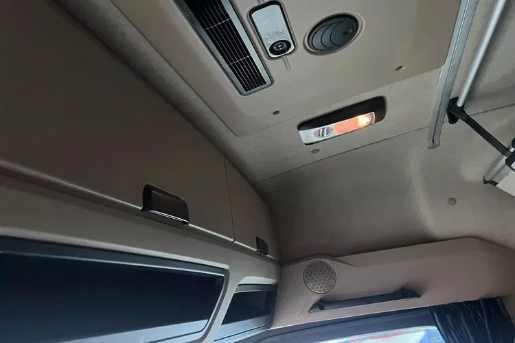 Mercedes ACTROS prokontraktowy zdjęcie 32