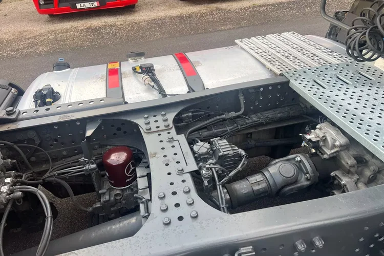 Mercedes ACTROS MP5 zdjęcie 4
