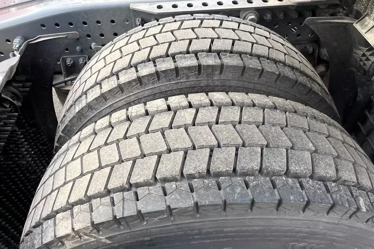 Mercedes ACTROS MP5 zdjęcie 8