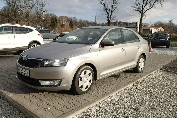 Skoda rapid zdjęcie 3