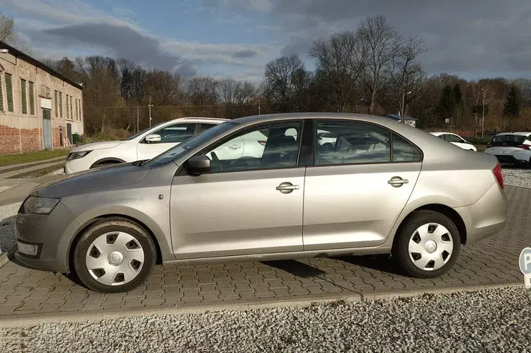 Skoda rapid zdjęcie 4