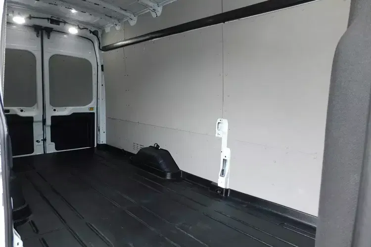 Ford TRANSIT zdjęcie 4