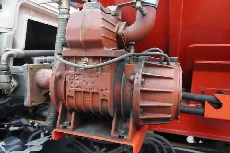 MAN TGS 35.420 8×2 / NOWA Beczka asenizacyjna 13000 l / 3 osie skrętne zdjęcie 13