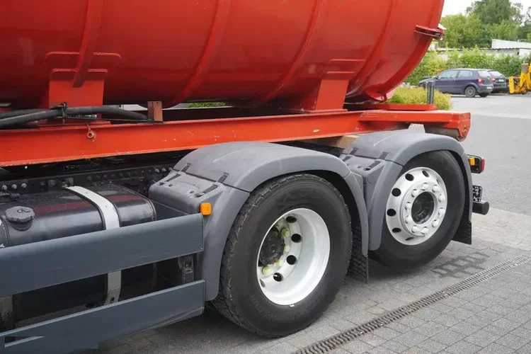 MAN TGS 35.420 8×2 / NOWA Beczka asenizacyjna 13000 l / 3 osie skrętne zdjęcie 14