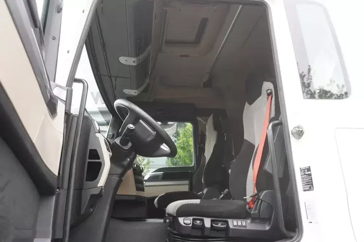 MAN TGS 35.420 8×2 / NOWA Beczka asenizacyjna 13000 l / 3 osie skrętne zdjęcie 18