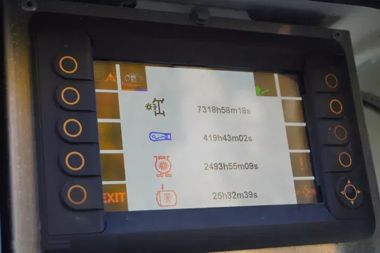 MAN TGM 26.340 E6 / Beczka asenizacyjna Rivard 11.8 m3 / 110 tys. km / oś skrętna zdjęcie 13