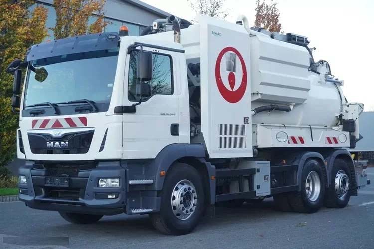 MAN TGM 26.340 E6 / Beczka asenizacyjna Rivard 11.8 m3 / 110 tys. km / oś skrętna zdjęcie 2