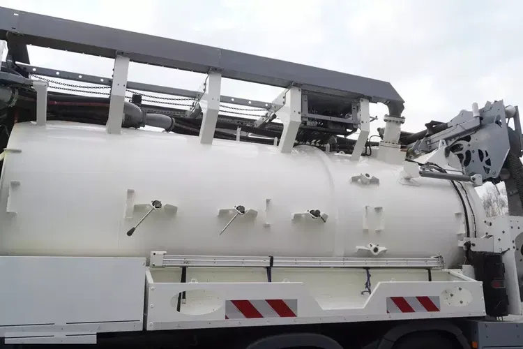 MAN TGS 26.360 E6 / Zabudowa WUKO Rivard 18 m3 / 180 tys. km / oś skrętna zdjęcie 11