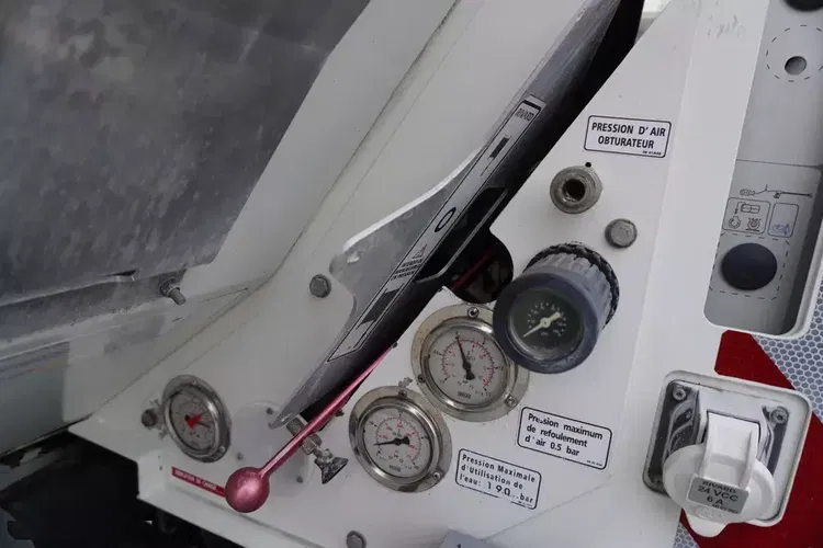 MAN TGS 26.360 E6 / Zabudowa WUKO Rivard 18 m3 / 180 tys. km / oś skrętna zdjęcie 19