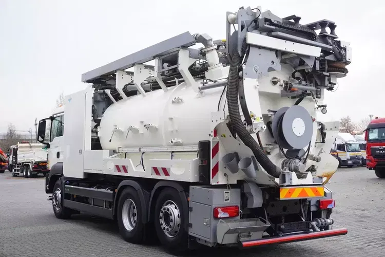 MAN TGS 26.360 E6 / Zabudowa WUKO Rivard 18 m3 / 180 tys. km / oś skrętna zdjęcie 7