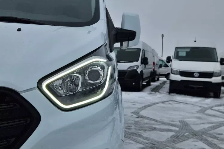 Ford transit-custom L2H1 *84999zł NETTO* 2.0TdCi/131KM zdjęcie 15