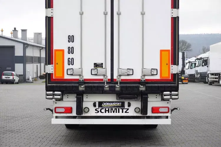 Schmitz / CHŁODNIA / CARRIER VECTOR 1550 / OŚ PODNOSZONA zdjęcie 22