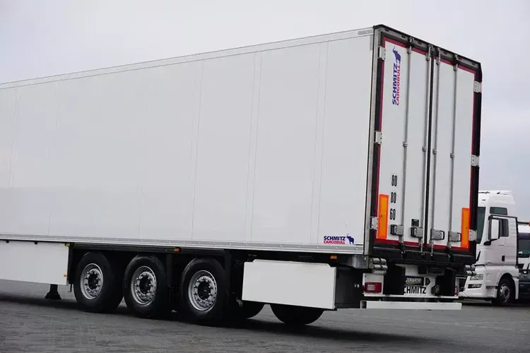 Schmitz / CHŁODNIA / CARRIER VECTOR 1550 / OŚ PODNOSZONA zdjęcie 23