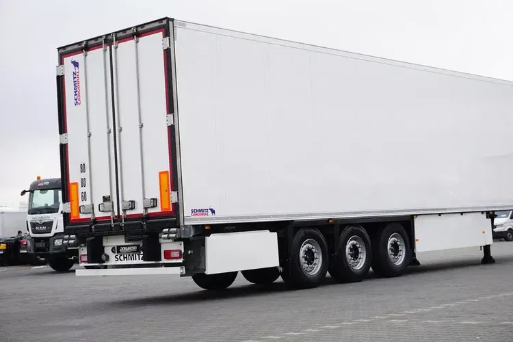 Schmitz / CHŁODNIA / CARRIER VECTOR 1550 / OŚ PODNOSZONA zdjęcie 24