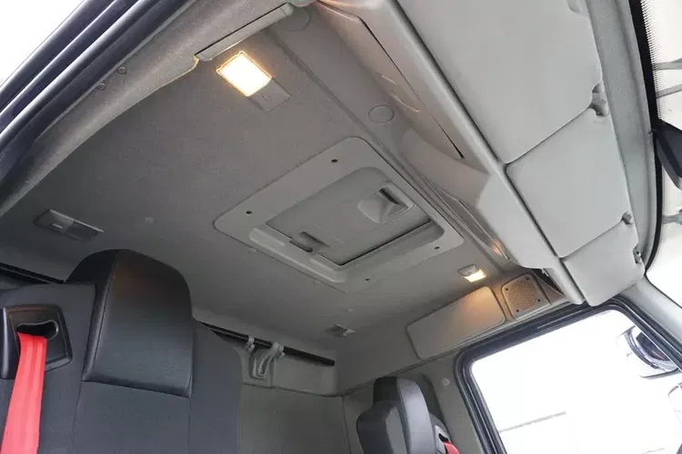 Renault / D 16 / 280 / ACC / E 6 / BURTOFIRANKA + WINDA / ŁAD. 8 580 KG / 17 PALET zdjęcie 17