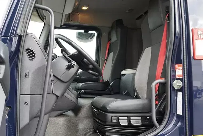 Renault / D 16 / 280 / ACC / E 6 / BURTOFIRANKA + WINDA / ŁAD. 8 580 KG / 17 PALET zdjęcie 7