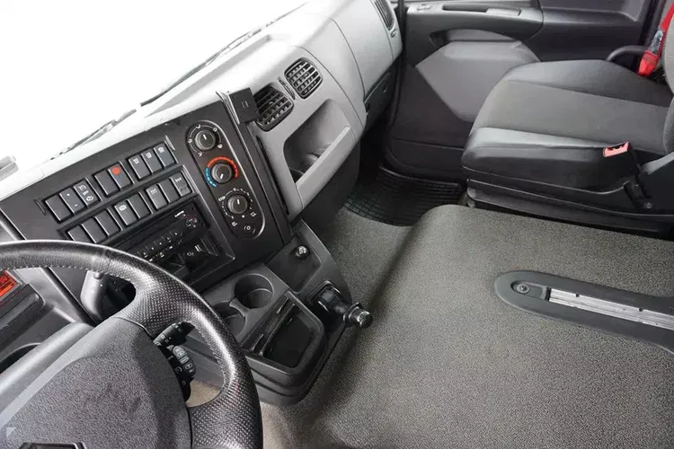 Renault / D 16 / 280 / ACC / E 6 / BURTOFIRANKA + WINDA / ŁAD. 8 580 KG / 17 PALET zdjęcie 9