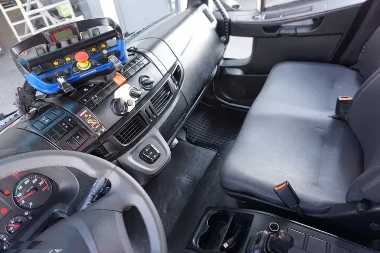 Iveco EUROCARGO / 160-21 / SKRZYNIOWY + HDS / FASSI F110 / ROTATOR / PILOT zdjęcie 14