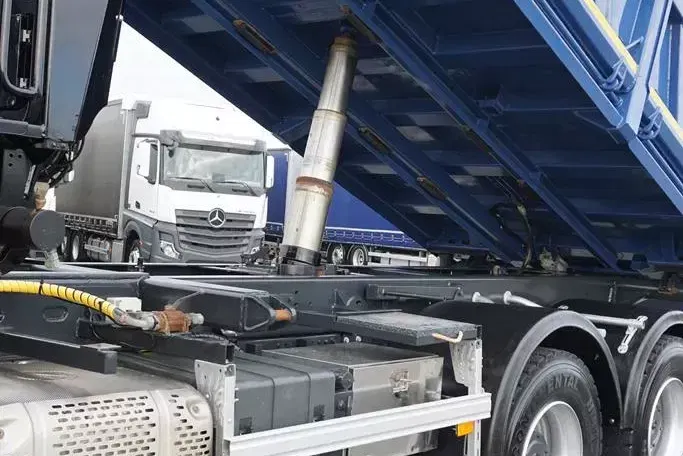 Iveco TRAKKER / 380T41 / E 6 / WYWROTKA + HDS / 6 X 4 / ROTATOR zdjęcie 15